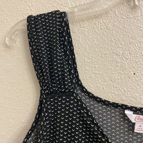 šCANDIESāCUTEāBLACKāANDĀ WHITEāTANK!!āBRANDāNEW! - Picture 5 of 6